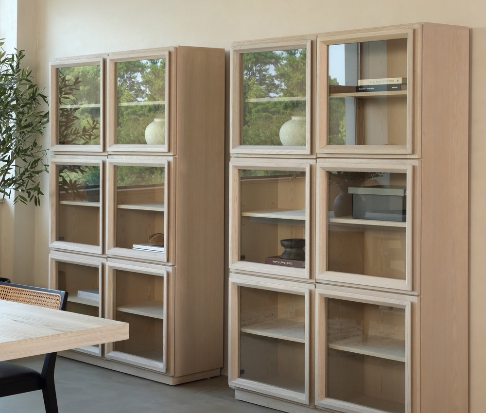 S-4A017 Cabinet